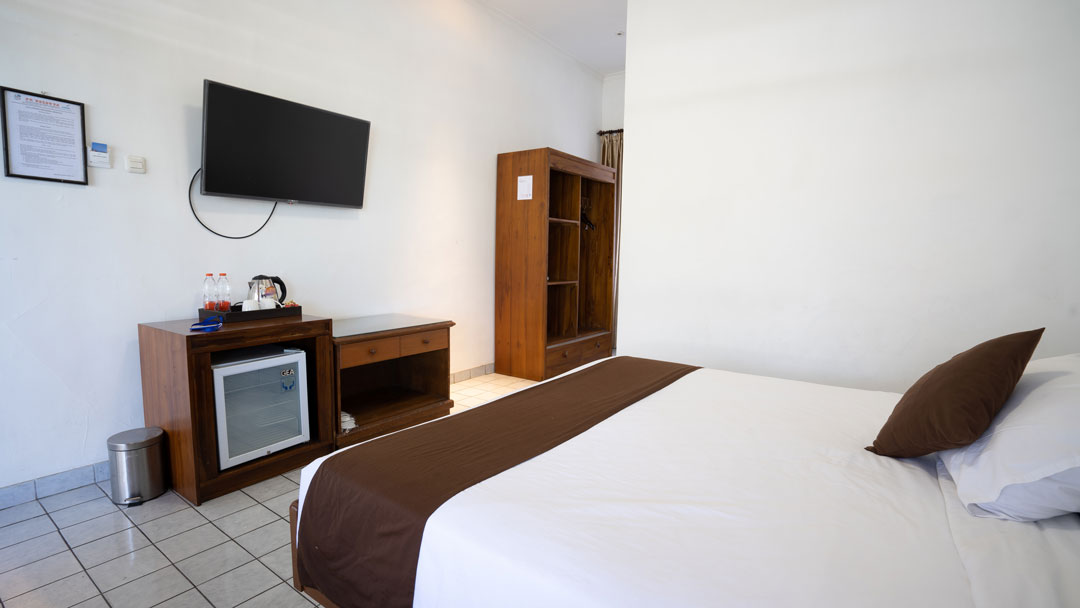 Family Room 5